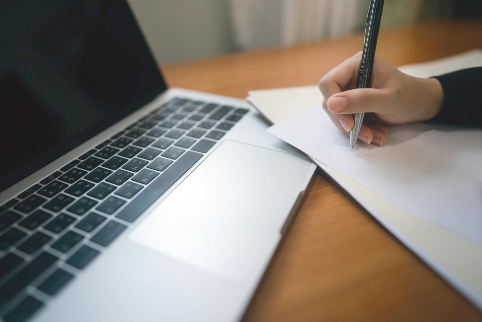 Modern digital financial tools and planning materials